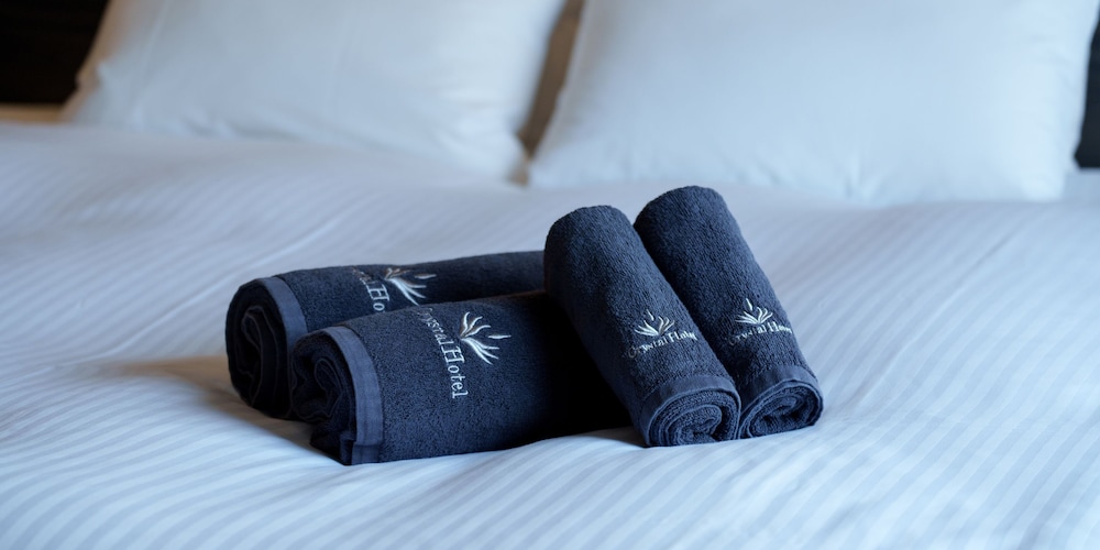 スタンダード ダブルルーム 禁煙 バスルーム2 | 黒門クリスタルホテル