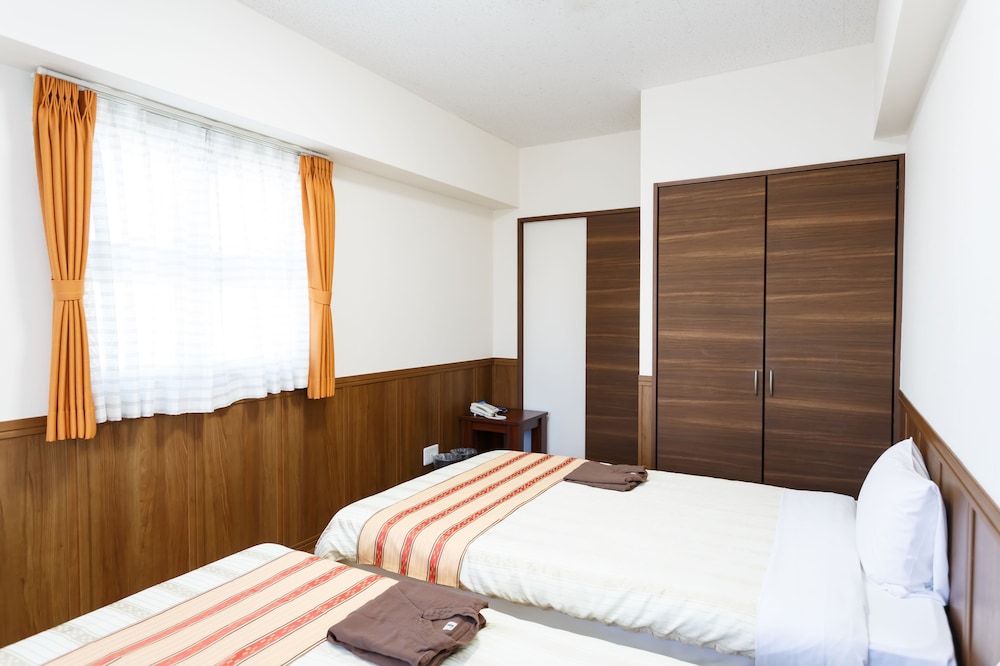 コーナー ツインルーム 客室1 | ホテルピースリーイン宮古島 NEXUS