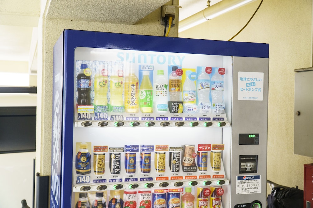 自動販売機1 | Mr. Kinjo Violette 空港前 自動販売機1 | Mr. Kinjo Violette 空港前