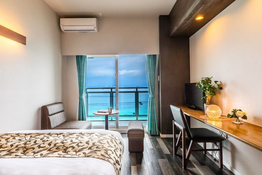 スタンダード ダブルルーム オーシャンビュー 客室1 | ミスター金城 イン 本部 オーシャンテラス