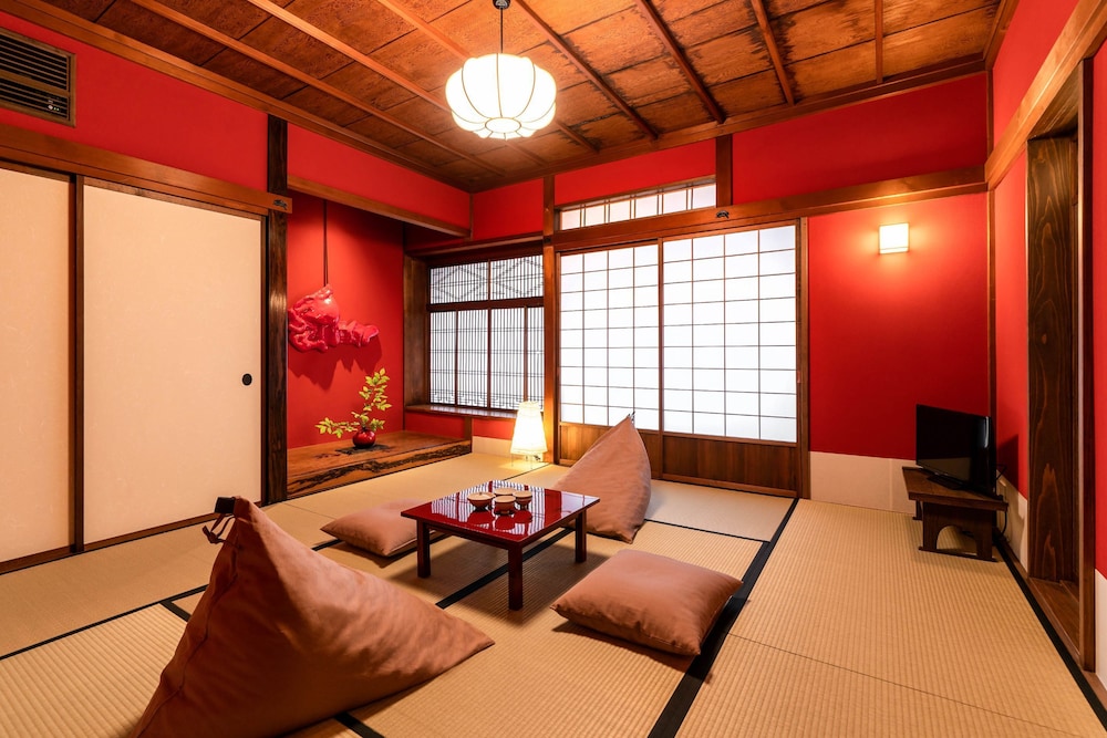 トラディショナル ルーム 1 ベッドルーム 禁煙 専用バスルーム 客室4 | 西玖