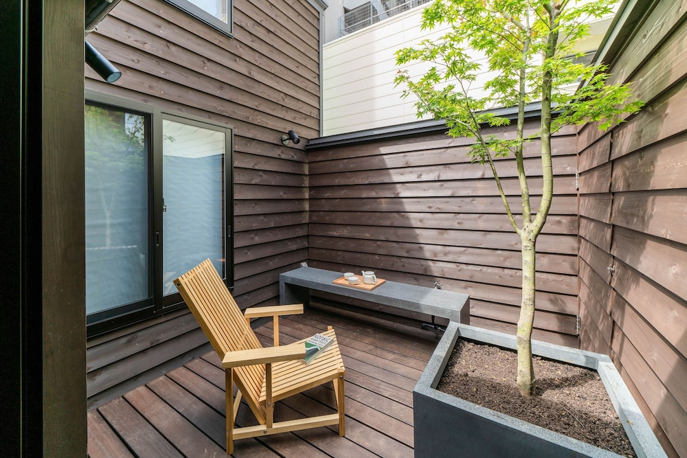 デラックス ルーム ベッド (複数台) エンスイート コートヤードビュー 部屋からの景観0 | 西玖