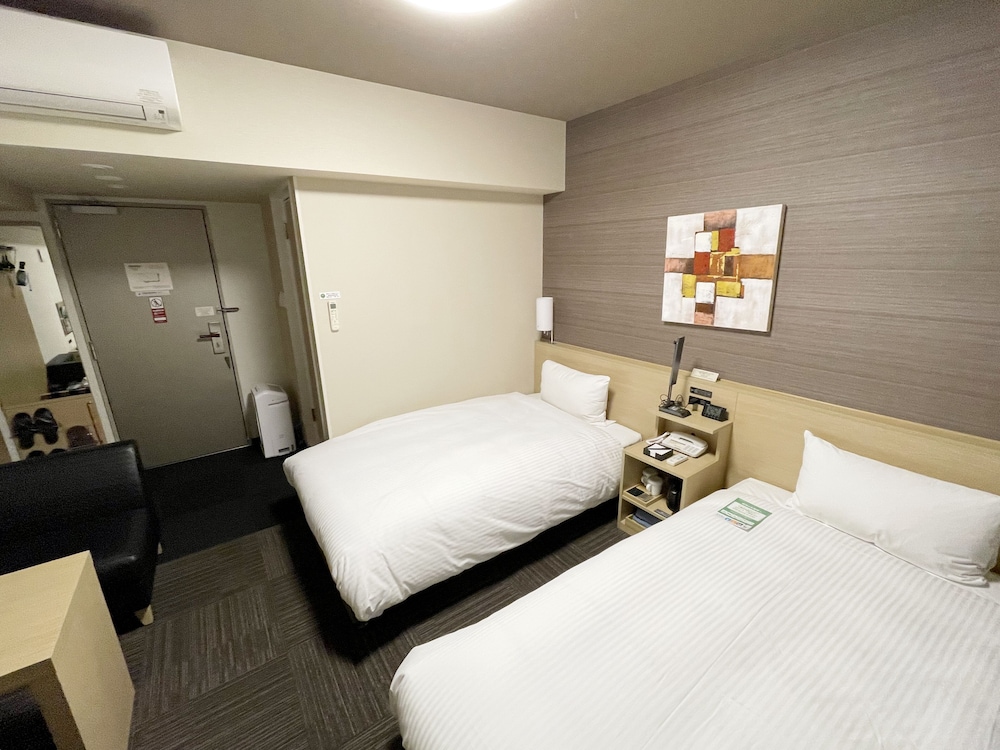 ツインルーム 喫煙可 客室3 | ホテルルートイン大阪高石羽衣駅前
