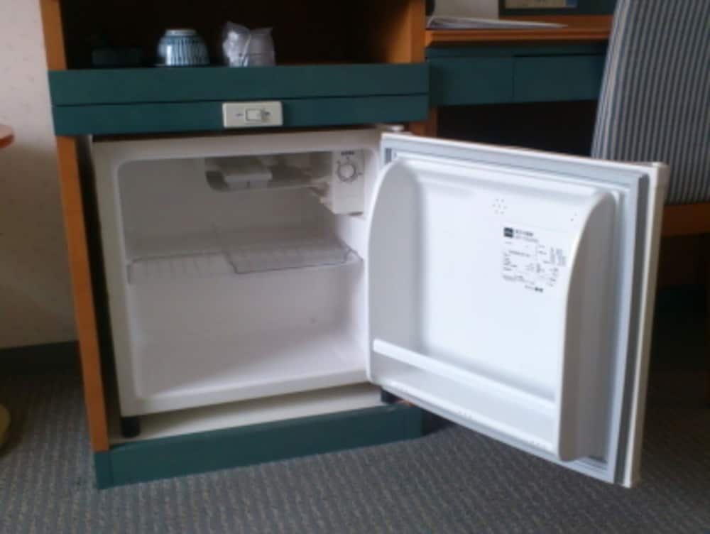 スタンダード ダブルルーム クイーンベッド 1 台 客室の設備とサービス0 | ブロッサムホテル弘前