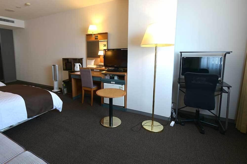 デラックス ツインルーム 2 ベッドルーム 客室2 | ブロッサムホテル弘前