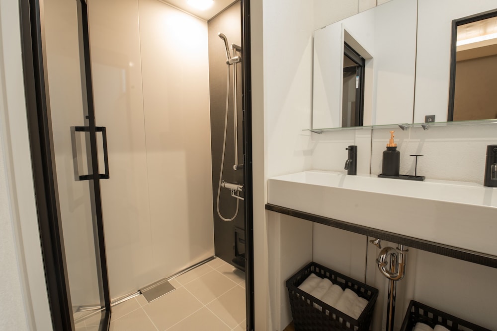 スーペリア スタジオ ベッド (複数台) 禁煙 簡易キッチン (8 pax) バスルーム1 | mizuka Imaizumi 2 - unmanned hotel-