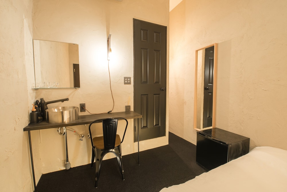 ダブルルーム ダブルベッド 1 台 禁煙 客室1 | mizuka Imaizumi 2 - unmanned hotel-