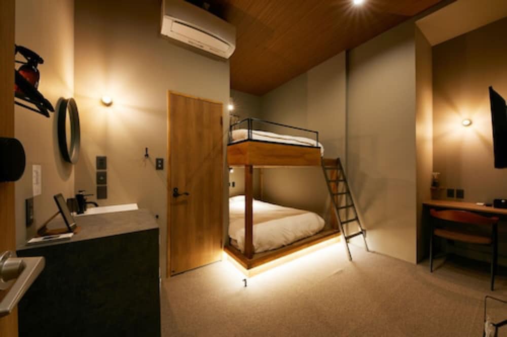 スタンダード ダブルルーム ダブルベッド 2 台 客室3 | mizuka Imaizumi 2 - unmanned hotel-