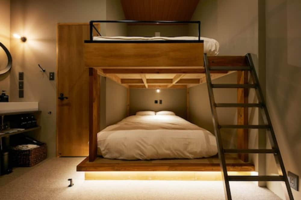 スタンダード ダブルルーム ダブルベッド 2 台 | mizuka Imaizumi 2 - unmanned hotel-