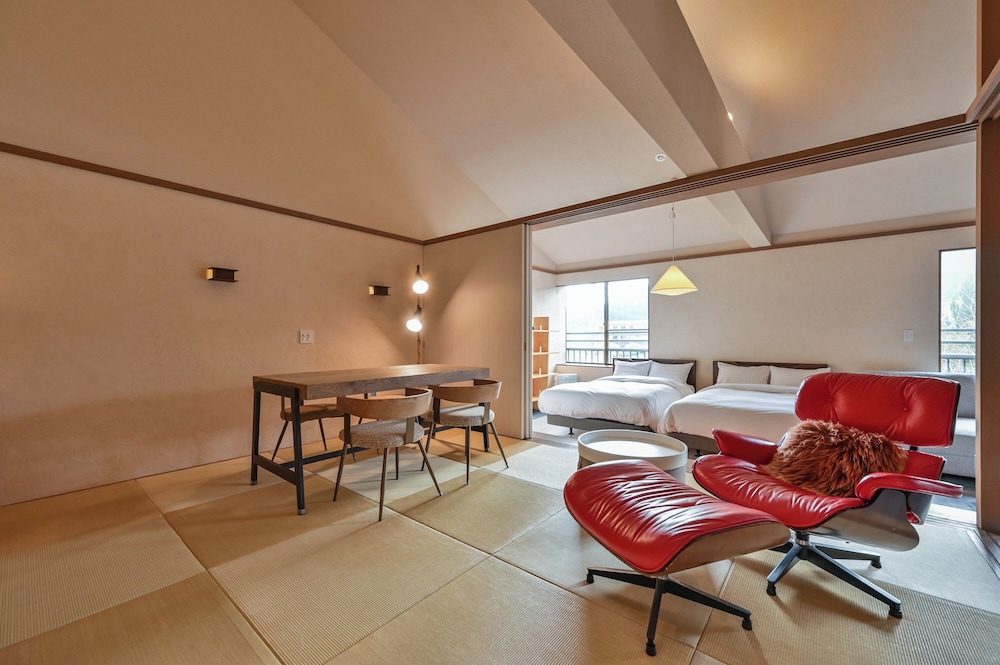 温泉付きハイグレード 和洋室 「譲葉」-Yuzuriha- 客室5 | 旅館 吉田屋