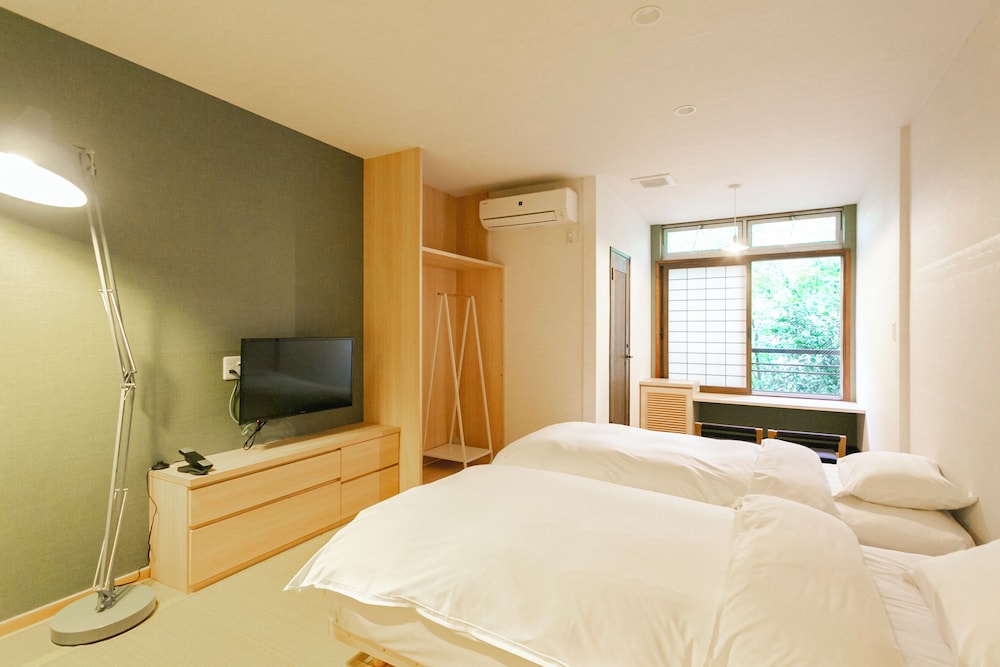 スタンダード ツインルーム (Japanese Western Style) 客室5 | 旅館 吉田屋