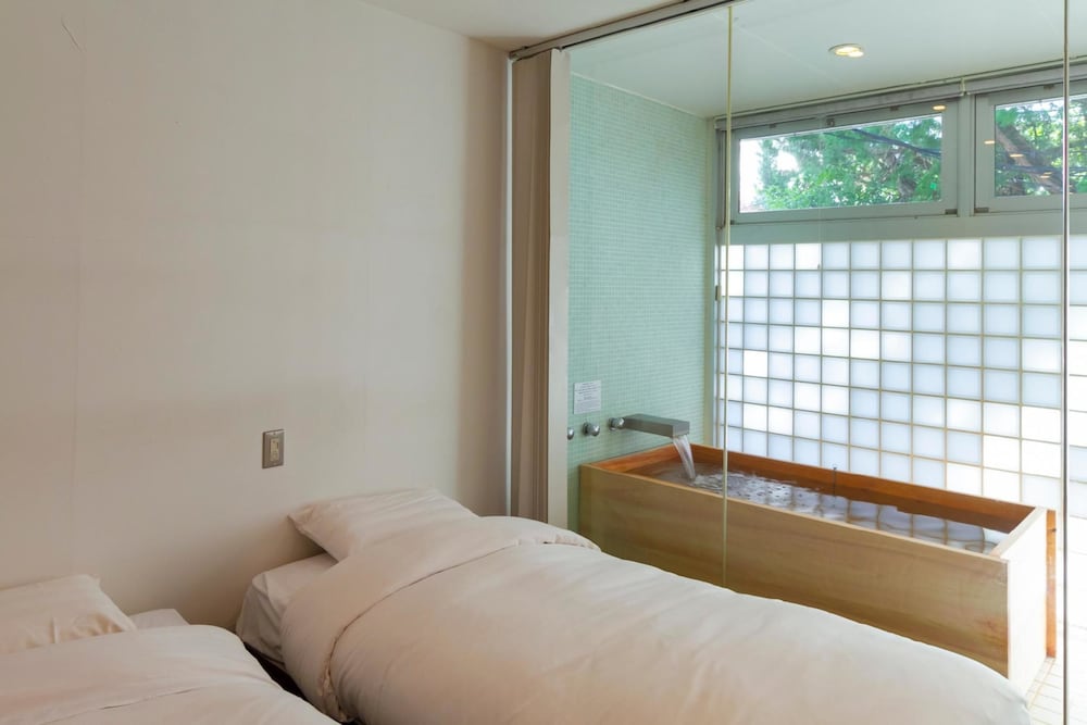 温泉付き和洋室 twin 「楓」-kaede- バスルーム0 | 旅館 吉田屋