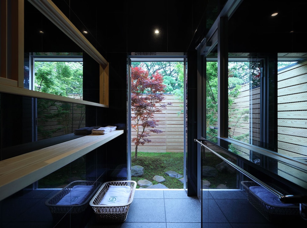 温泉付き和洋室「をりから」-離れ- 客室7 | 旅館 吉田屋