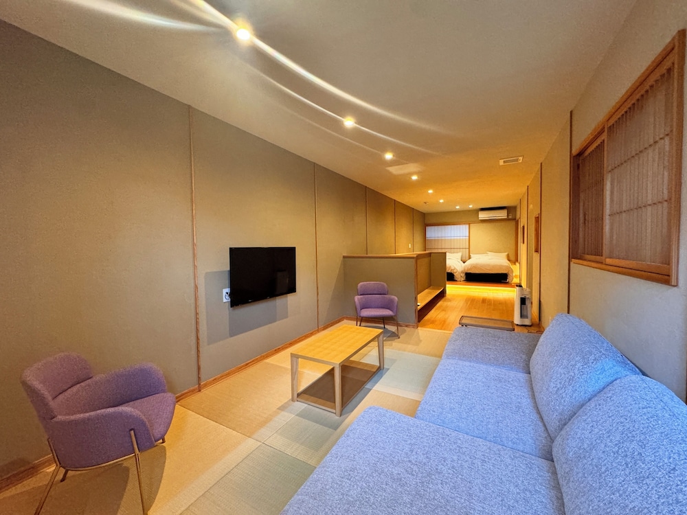 温泉付き和洋室「をりから」-離れ- 客室4 | 旅館 吉田屋