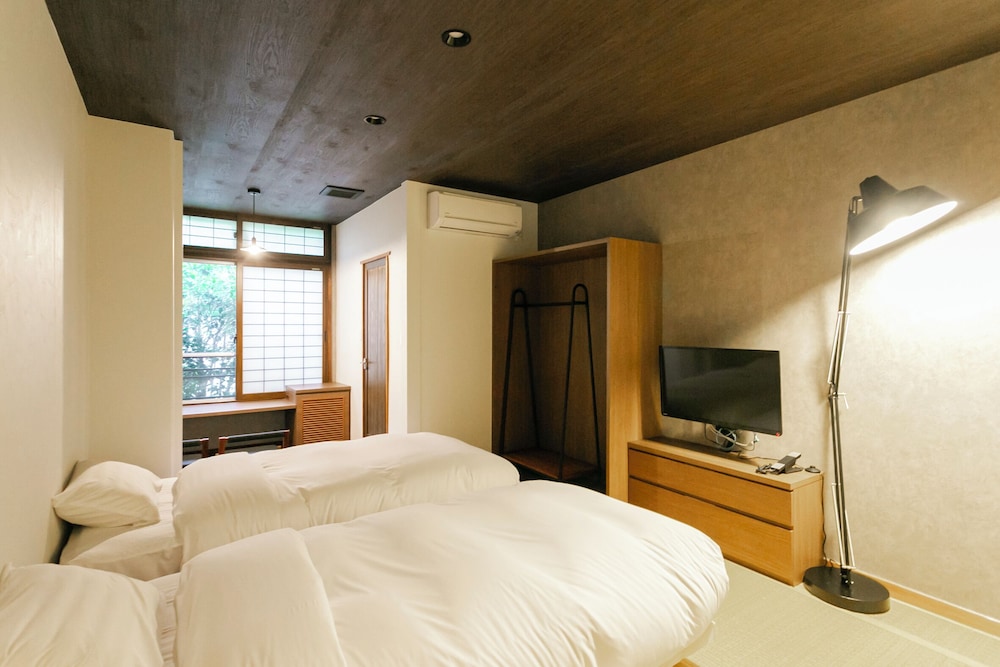 スタンダード ツインルーム (Japanese Western Style) 客室4 | 旅館 吉田屋