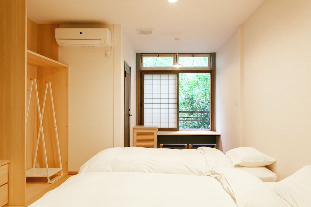 スタンダード ツインルーム (Japanese Western Style) 客室6 | 旅館 吉田屋