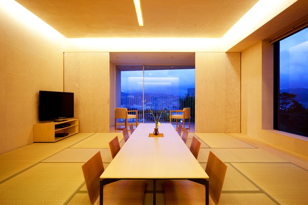 [本館]ジャパニーズスイート（和室） 客室3 | ガーデン テラス 長崎 ホテル & リゾート