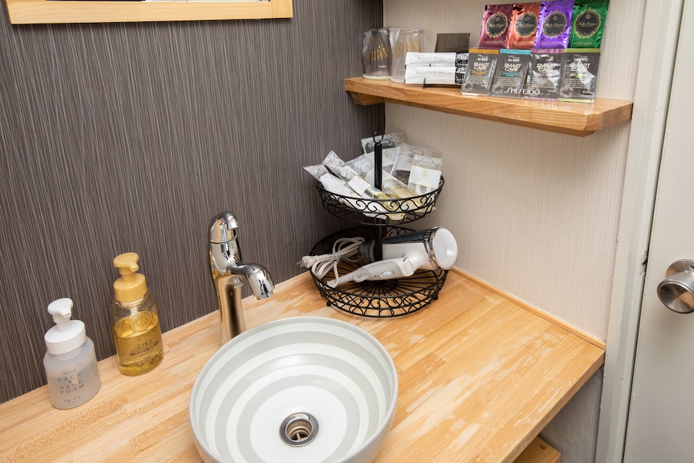 スタンダード ダブルルーム 禁煙 客室1 | ホテル ラ フォンテーヌ