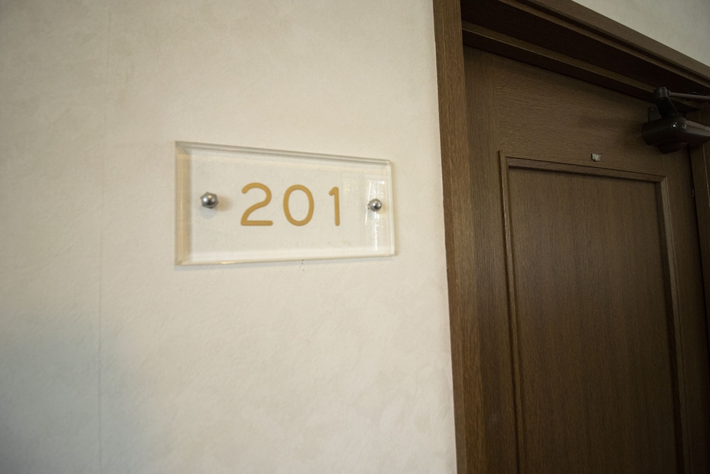 モダンツインルーム 禁煙 ペット不可 客室3 | La・se・ri Resort & Stay