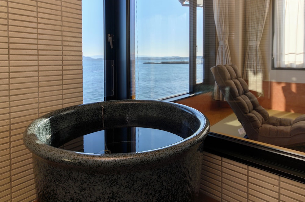 特別室 小上がりツインルーム 禁煙 ペット不可 | La・se・ri Resort & Stay