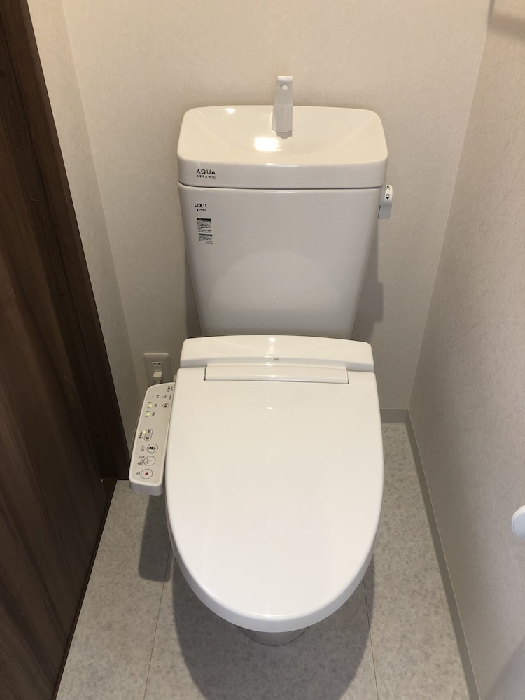 アパートメントダブル バスルーム2 | 京蔵 別邸二条