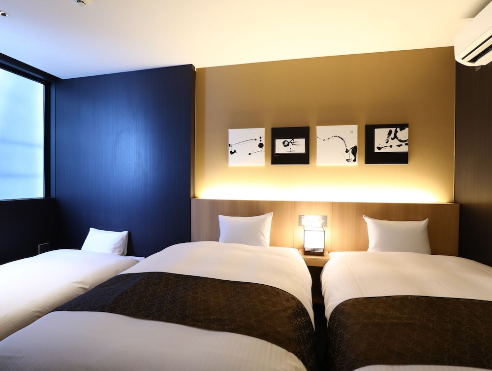 トリプルルーム (5名 利用) 客室4 | KOKO HOTEL 京都四条烏丸