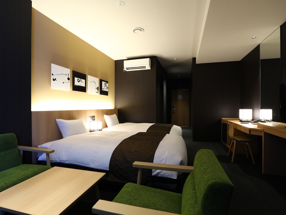 デラックスツインルーム (4名利用) 客室2 | KOKO HOTEL 京都四条烏丸