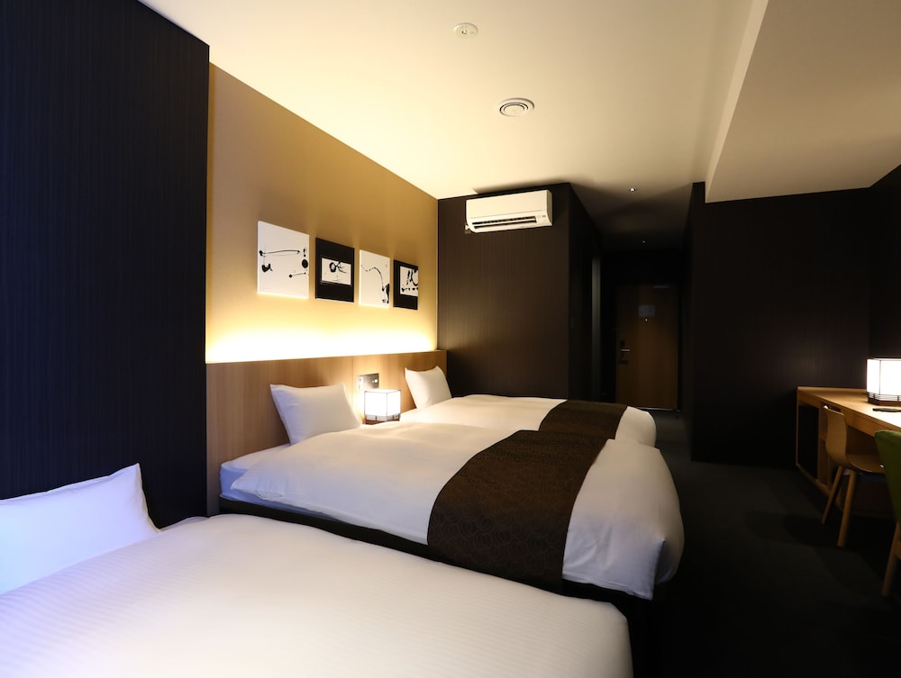 トリプルルーム (5名 利用) 客室3 | KOKO HOTEL 京都四条烏丸