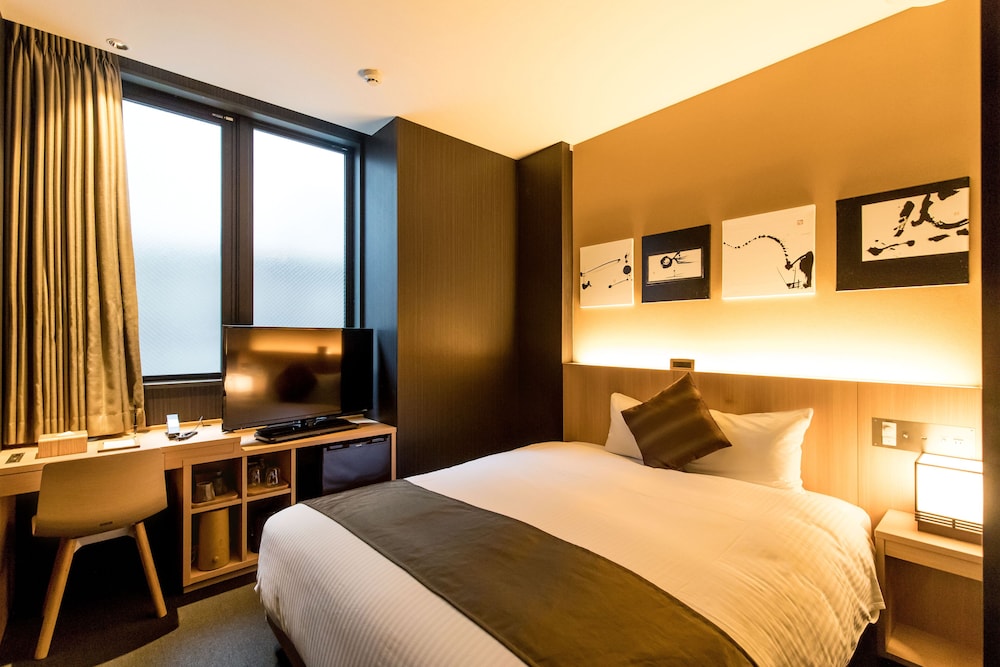 クイーンベッドルーム 客室3 | KOKO HOTEL 京都四条烏丸