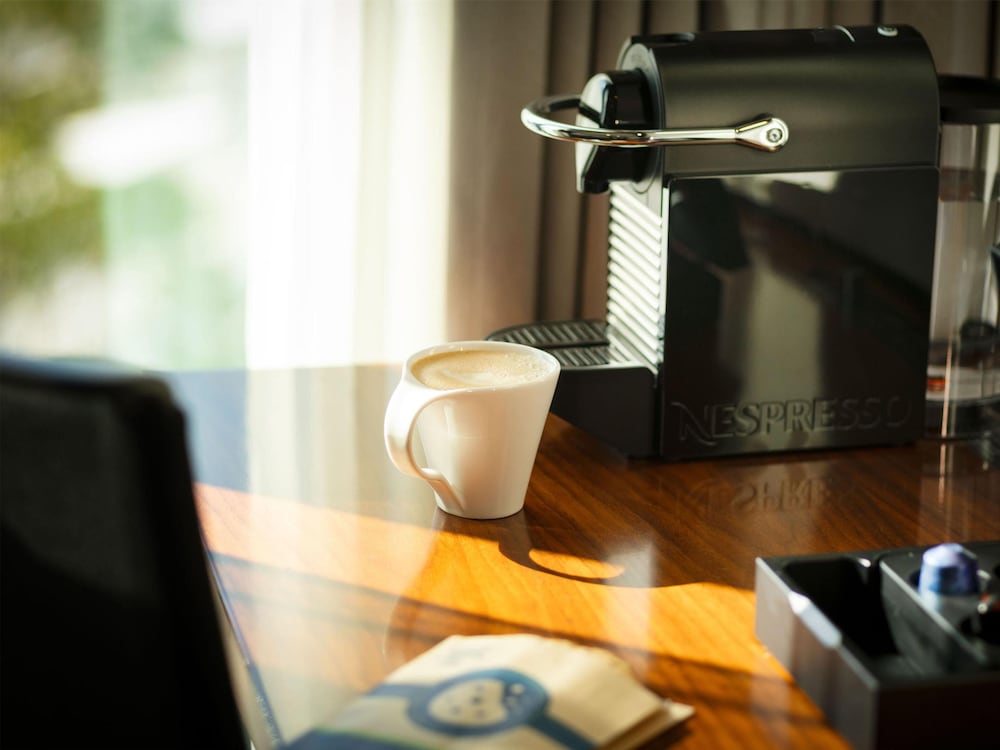 プレミアム ツインルーム シングルベッド 2 台 客室2 | ダブルツリーbyヒルトン東京有明