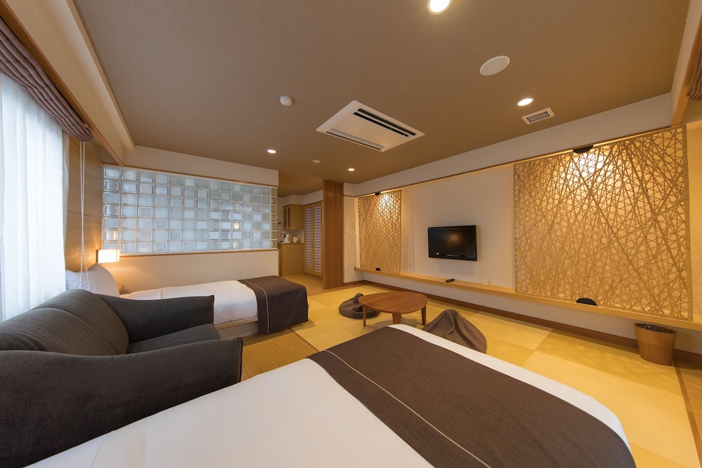 和洋室 客室2 | 別府温泉 竹と椿のお宿 花べっぷ