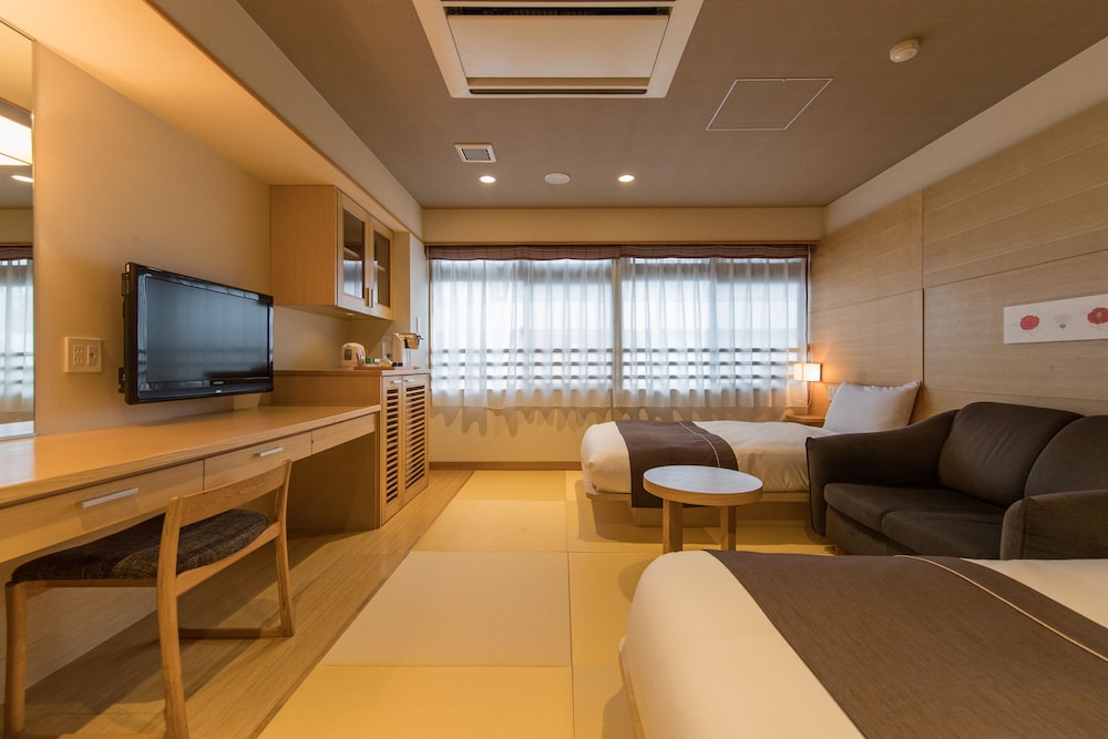 ベーシック ツインルーム | 別府温泉 竹と椿のお宿 花べっぷ