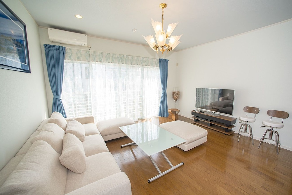 一棟貸し リビングルーム0 | 逗子 ビーチハウス