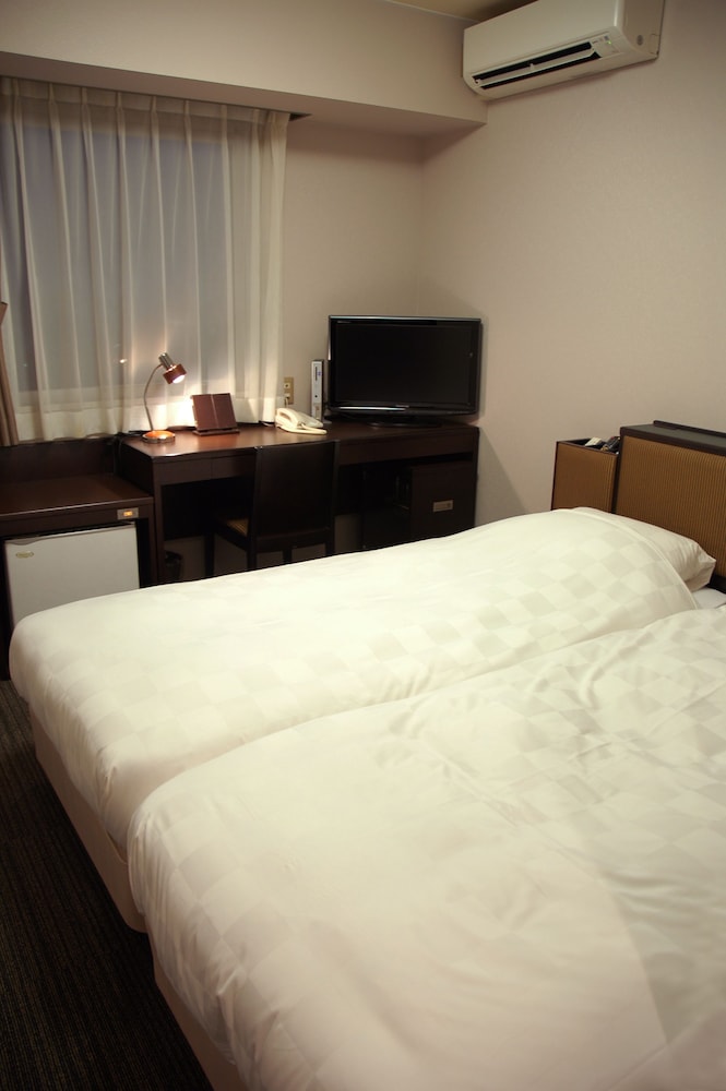 エコノミー ツインルーム 禁煙 | グリーン ホテル Yes 長浜 みなと館