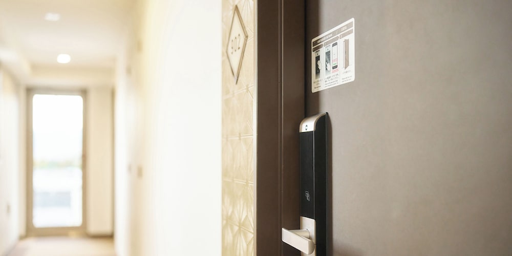 スタンダード ツインルーム 喫煙可 客室4 | メルディアステイ二条城