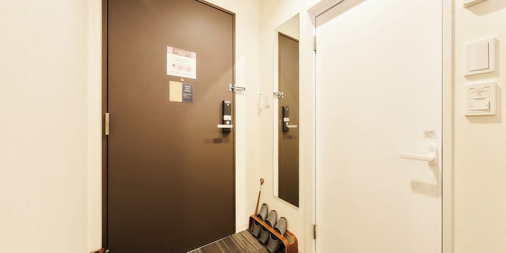 トリプルルーム 禁煙 客室5 | メルディアステイ二条城