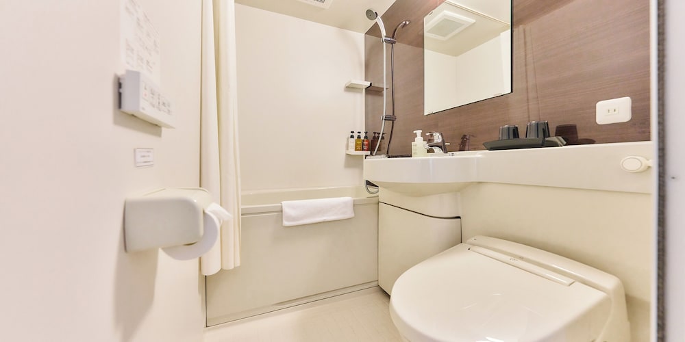 トリプルルーム 禁煙 客室2 | メルディアステイ二条城