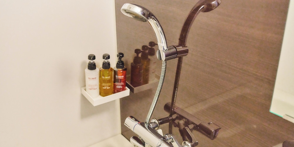 スタンダード ツインルーム 喫煙可 バスルーム0 | メルディアステイ二条城