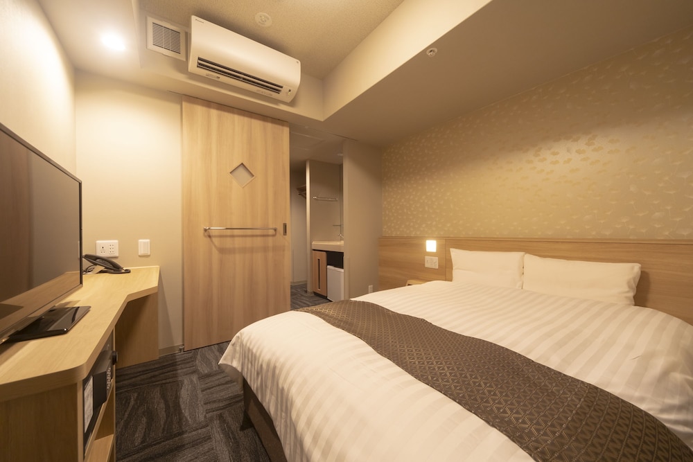 ダブルルーム 禁煙 | 天然温泉 朝霧の湯 ドーミーインPREMIUMなんば ANNEX