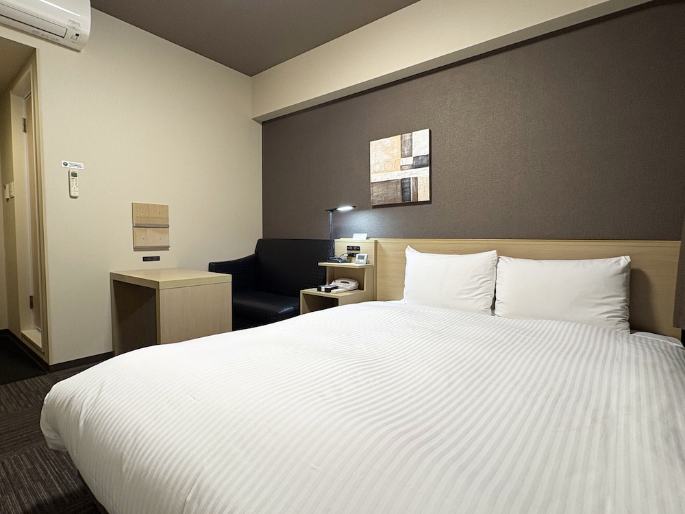 ダブルルーム 喫煙可 客室3 | ホテルルートイン 宇都宮ゆいの杜