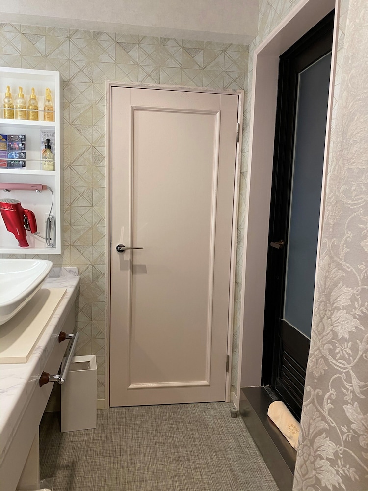 ベーシック ダブルルーム シティビュー バスルーム0 | ホテル リージェント大高 - アダルトオンリー