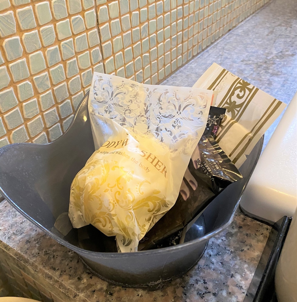 ベーシック ダブルルーム シティビュー 客室の設備とサービス4 | ホテル リージェント大高 - アダルトオンリー