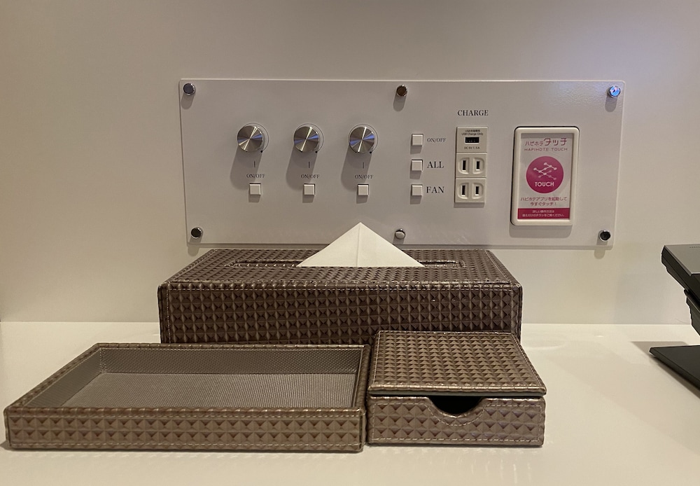 ベーシック ダブルルーム シティビュー 客室の設備とサービス7 | ホテル リージェント大高 - アダルトオンリー