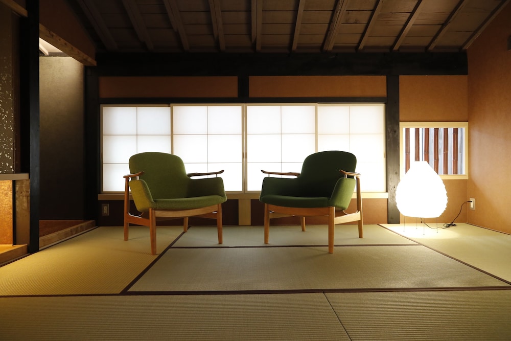 鈴屋 [SUZUYA] 1棟貸切 [75.4平米・定員2名] 客室2 | HOTEL 講 大津百町