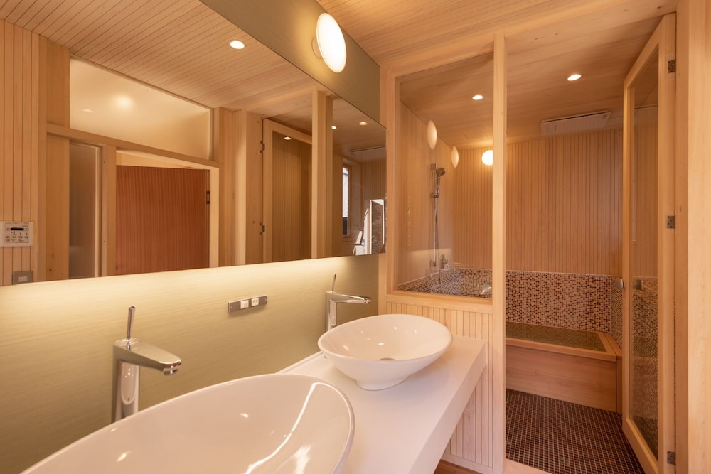 糀屋［KOUJIYA］1棟貸切【87.８平米・定員4名】 バスルーム0 | HOTEL 講 大津百町