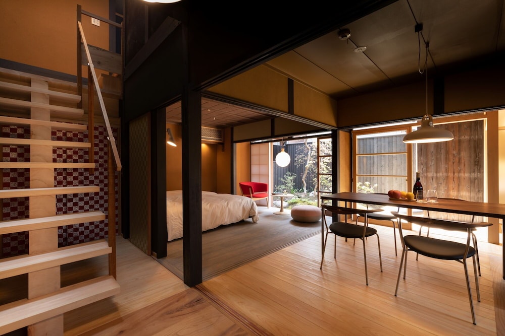 糀屋［KOUJIYA］1棟貸切【87.８平米・定員4名】 客室1 | HOTEL 講 大津百町