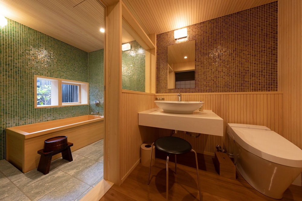 茶屋101［CHAYA］ジュニアスイート【55.7平米】 バスルーム0 | HOTEL 講 大津百町