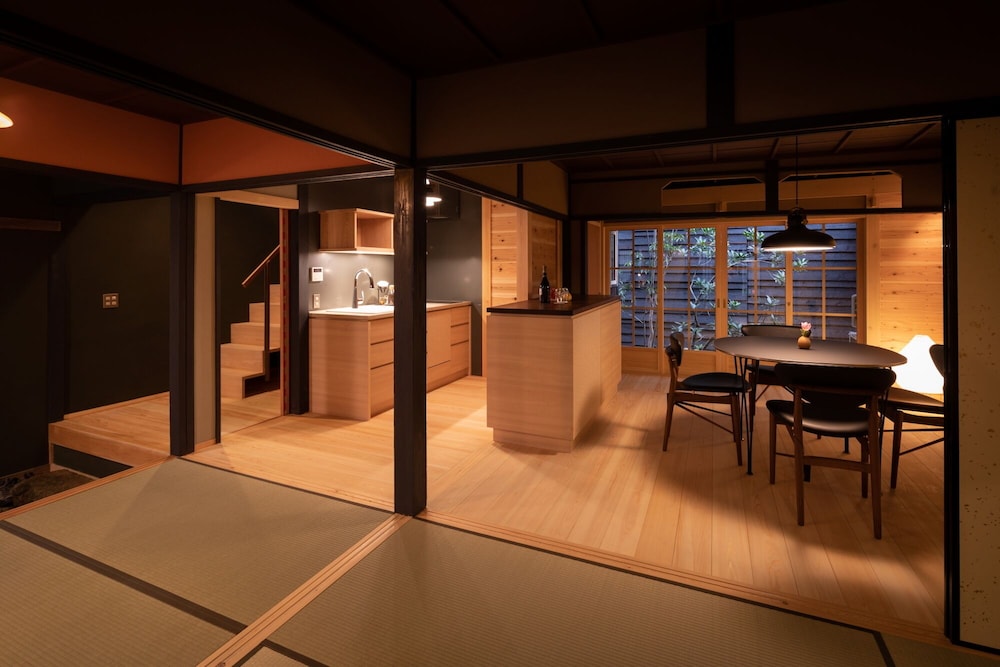 鍵屋［KAGIYA］1棟貸切【93.4平米・定員4名】 客室2 | HOTEL 講 大津百町