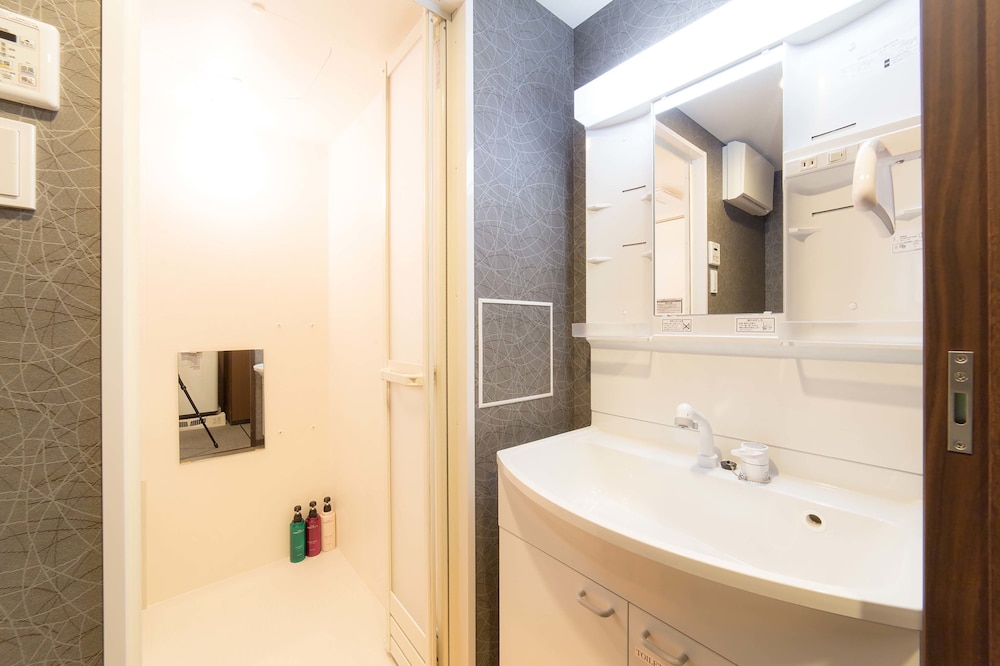 スタンダードツインスタジオ バスルーム1 | 京都三条大橋