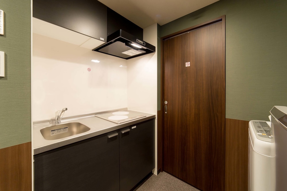 デラックススタジオ 専用キッチン1 | 京都三条大橋